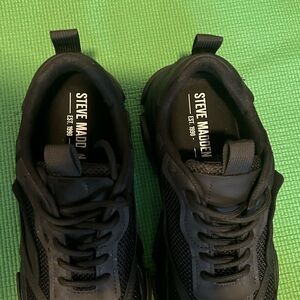 steve madden sneakers(size10.5)